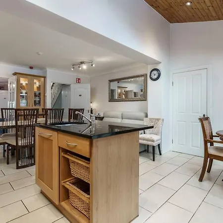 Alojamento de Acomodação e Pequeno-almoço Beaumont 4*